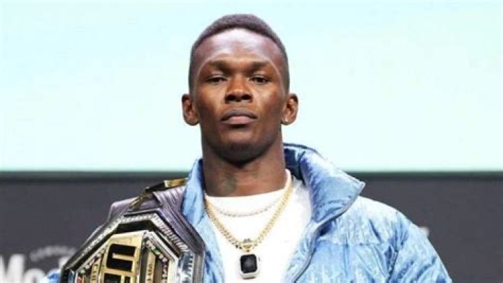 Israel Adesanya Height, Weight, Body Measurements, Shoe Size