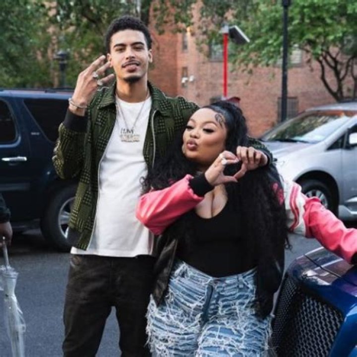 Jay Critch Height, Songs, Girlfriend, Net worth, Age, Parents, Instagram