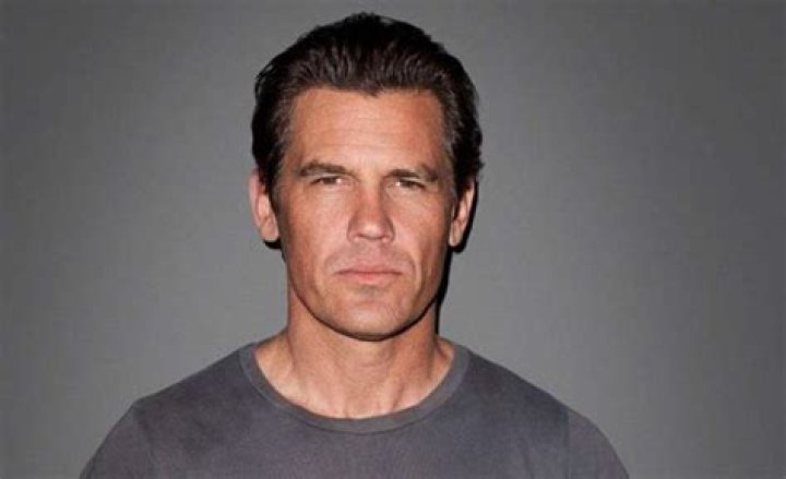 Josh Brolin Height, Weight, Body Measurements, Shoe Size