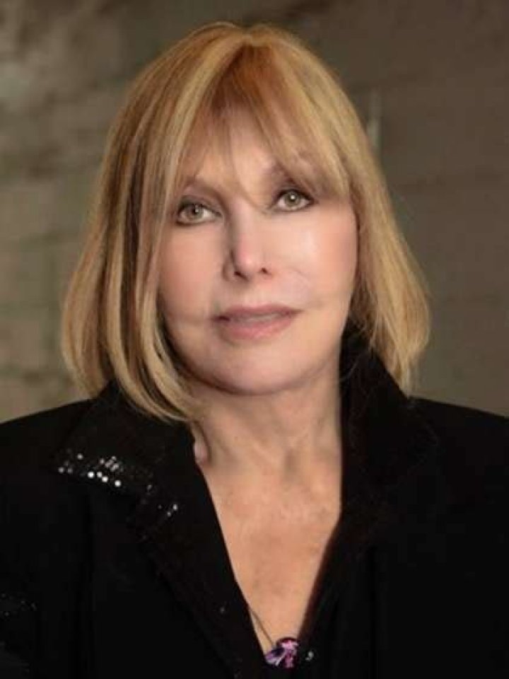 Kim Novak Height, Weight, Measurements, Bra Size, Shoe Size