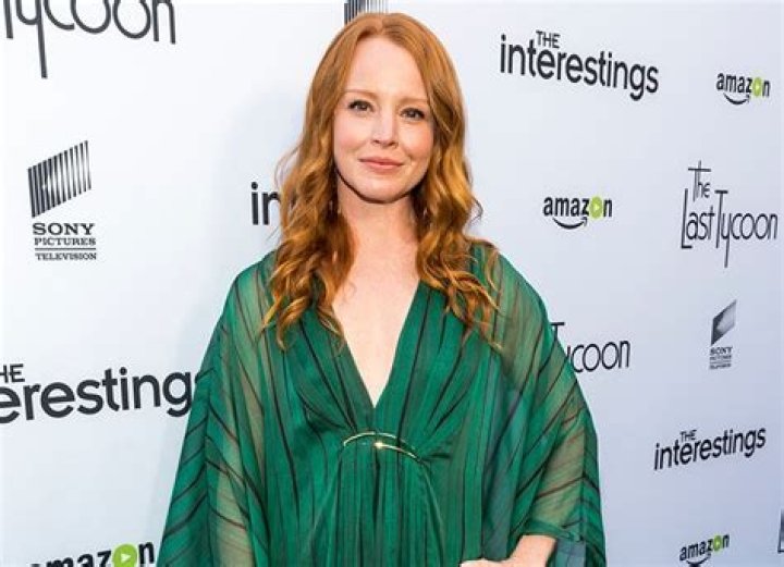 Lauren Ambrose Height, Weight, Measurements, Bra Size, Shoe Size
