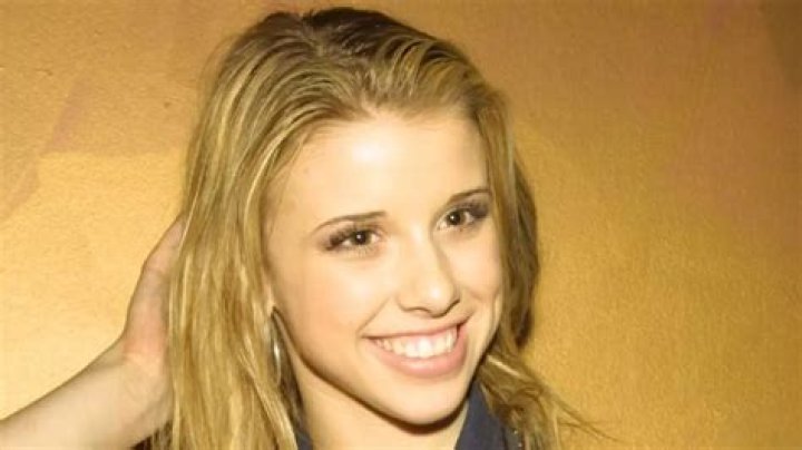 Melissa Schuman Net Worth: Details About Songs, Age, Instagram, Husband - SarkariResult