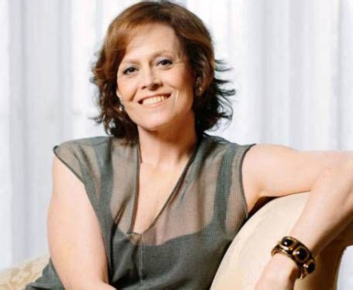 Sigourney Weaver Height, Weight, Measurements, Bra Size, Shoe Size