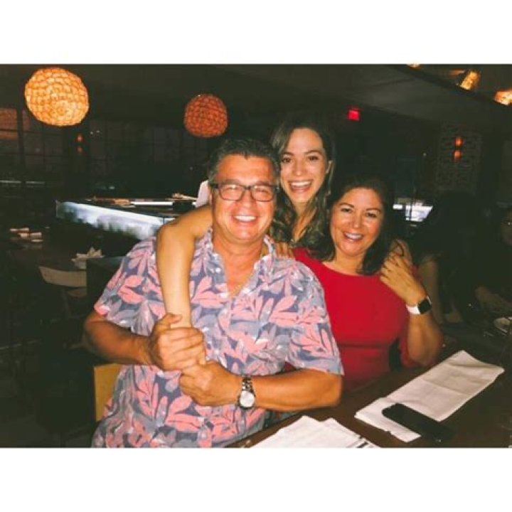 Stephanie Arcila Husband, Is She Married Or Not? - SarkariResult