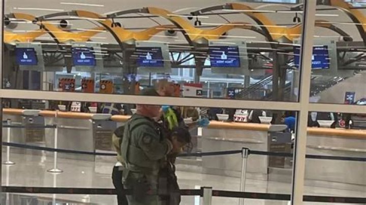Three Injured, Including Police Officer, in Stabbing Incident at Hartsfield-Jackson Atlanta International Airport - SarkariResult